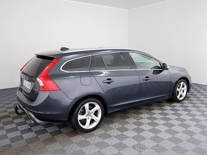 Volvo V60 R-Design Facelift ATM 2.0 D5 133kW Tallina - foto 3