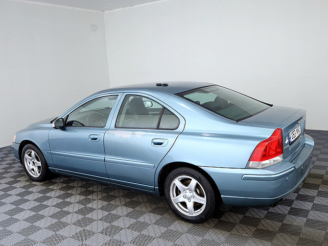 Volvo S60 Summum Facelift ATM 2.4 103kW Tallina - foto 4