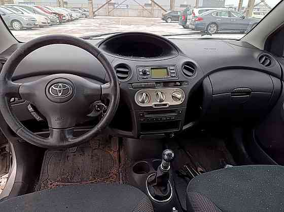 Toyota Yaris Linea Sol Facelift 1.3 64kW Tallina