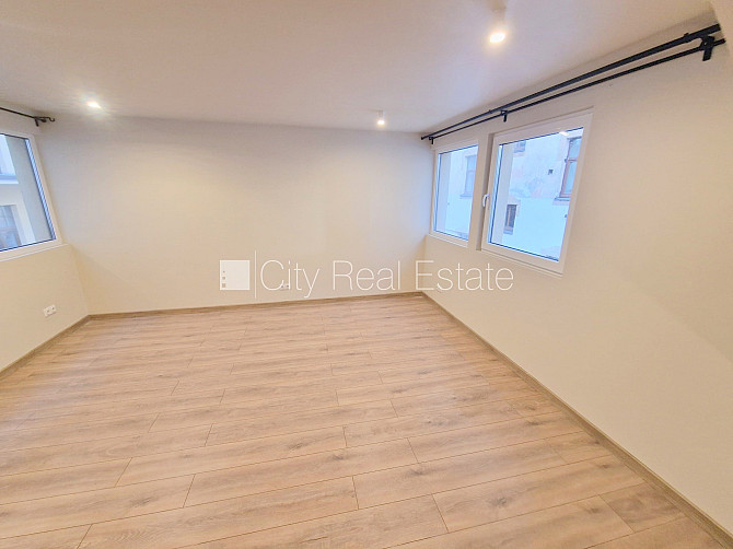 Jaunceltne, labiekārtots apzaļumots pagalms, garāža vienai automašīnai, ir lifts, balkons, Rīga - foto 19