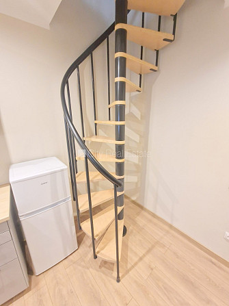 Jaunceltne, labiekārtots apzaļumots pagalms, garāža vienai automašīnai, ir lifts, balkons, Rīga - foto 16