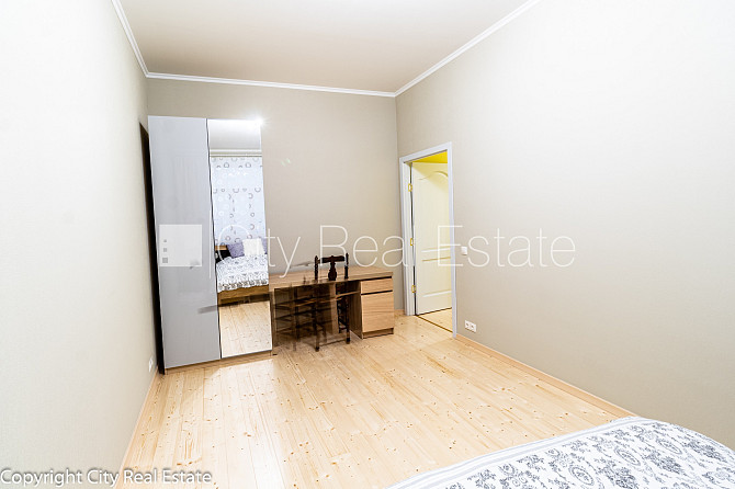 Pagalma māja, renovēta māja, slēgts pagalms, guļamistabu skaits 3 gab., studio tipa, virtuve Rīga - foto 9