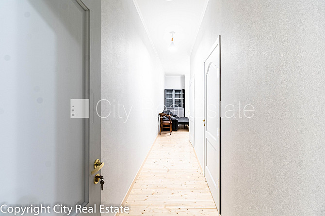 Pagalma māja, renovēta māja, slēgts pagalms, guļamistabu skaits 3 gab., studio tipa, virtuve Rīga - foto 14