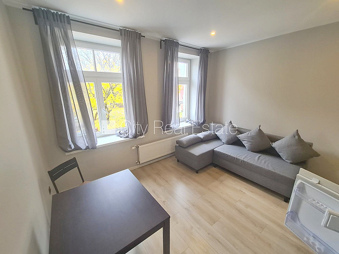 Fasādes māja, renovēta māja, slēgts pagalms, ieeja no ielas un pagalma, kāpņu telpa pēc Rīga - foto 5