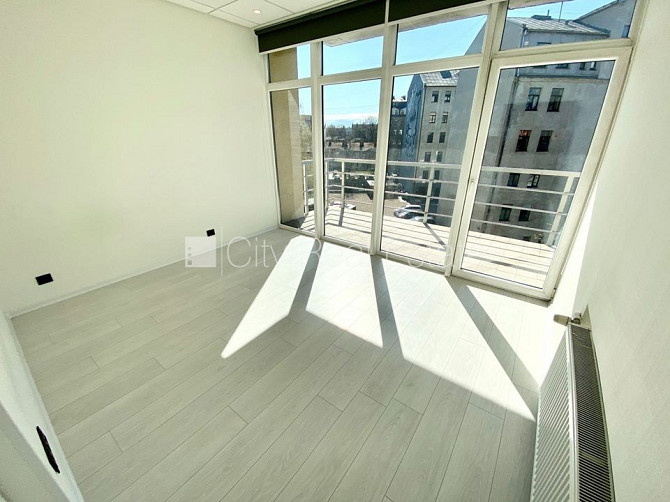 Jaunceltne, fasādes māja, slēgts pagalms, ieeja no ielas, ir lifts, kāpņu telpa pēc Rīga - foto 2