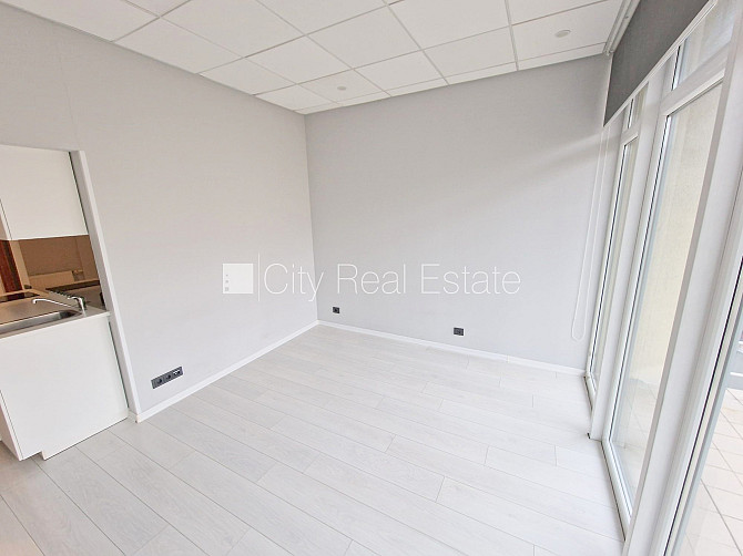 Jaunceltne, fasādes māja, slēgts pagalms, ieeja no ielas, ir lifts, kāpņu telpa pēc Rīga - foto 9