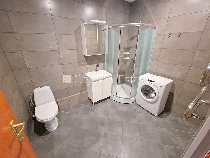 Jaunceltne, fasādes māja, slēgts pagalms, ieeja no ielas, ir lifts, kāpņu telpa pēc Rīga - foto 17