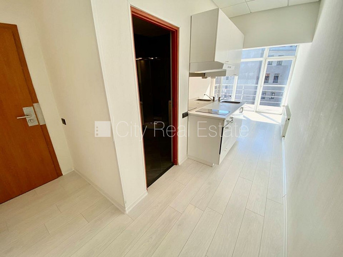 Jaunceltne, fasādes māja, slēgts pagalms, ieeja no ielas, ir lifts, kāpņu telpa pēc Rīga - foto 11