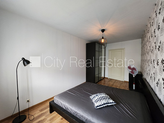 Pagalma māja, slēgta teritorija, ieeja no pagalma, guļamistabu skaits 1 gab., studio tipa, Rīga - foto 9