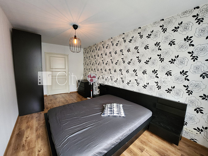 Pagalma māja, slēgta teritorija, ieeja no pagalma, guļamistabu skaits 1 gab., studio tipa, Rīga - foto 8