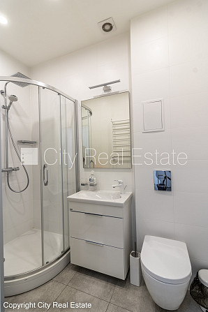 Šo dzīvokli izīrē pa diennaktīm (īstermiņa īre), īres cena sludinājumā norādīta par Rīga - foto 9