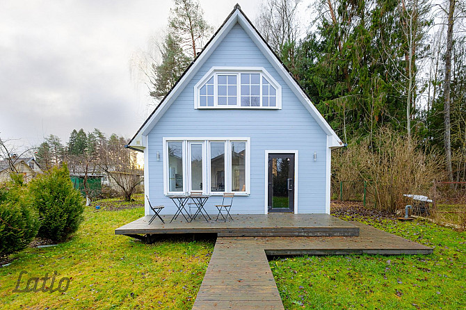 Vissezonas māja ar pirti.
Piedāvājumā kopts īpašums Jāņupē, gatavs dzīvošanai bez Olaine - foto 2