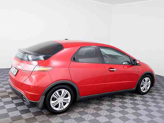 Honda Civic Elegance 1.8 103kW Таллин