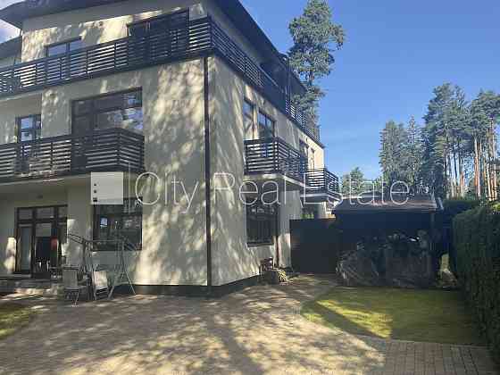 Количество квартир в здании 4 шт., стены из керамзитных блоков 0,42, зеленая Юрмала