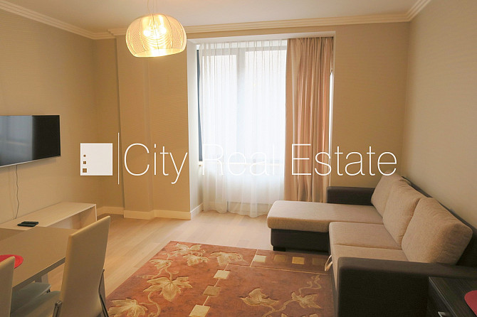 Fasādes māja, renovēta māja, slēgts pagalms, iežogota teritorija, vieta automašīnai, ieeja Rīga - foto 8