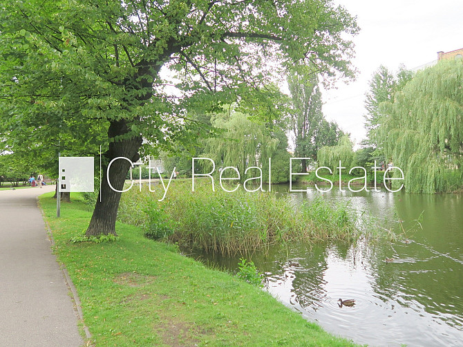 Fasādes māja, renovēta māja, slēgts pagalms, iežogota teritorija, vieta automašīnai, ieeja Rīga - foto 19