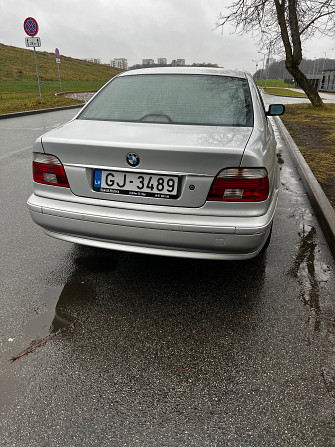530d 3.0l в торг. Есть косячки разные не значительные, в соответствии с годом машины. Передние... Rīga - foto 1