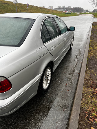 530d 3.0l в торг. Есть косячки разные не значительные, в соответствии с годом машины. Передние... Rīga - foto 2