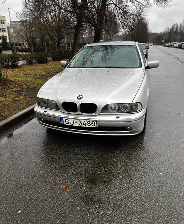 530d 3.0l в торг. Есть косячки разные не значительные, в соответствии с годом машины. Передние... Rīga - foto 3