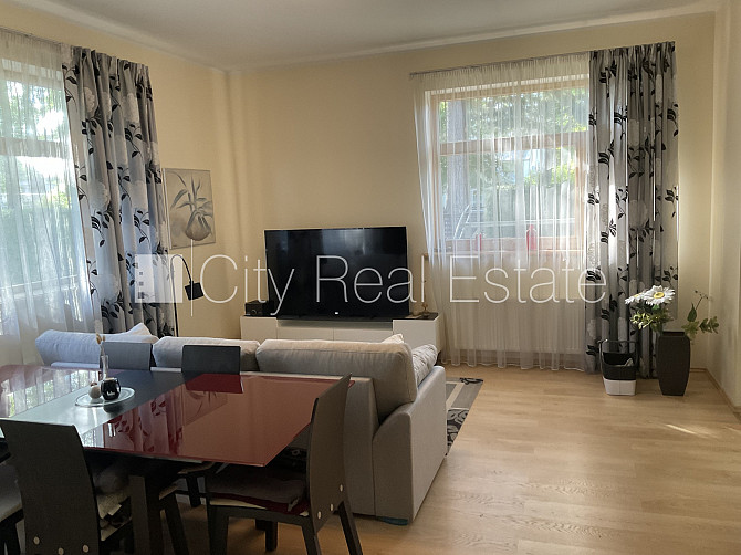 Фасадный дом, реновированный дом, вход с улицы, лифт, лестничная клетка после Рига - изображение 9