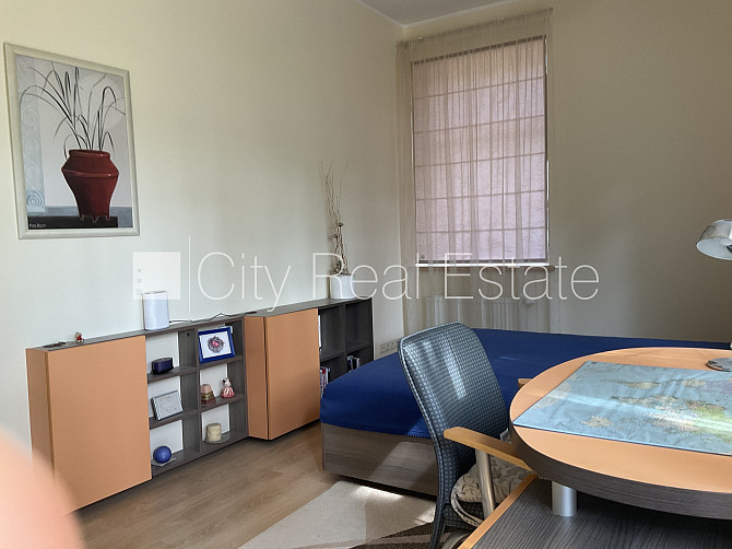 Фасадный дом, реновированный дом, вход с улицы, лифт, лестничная клетка после Рига - изображение 17