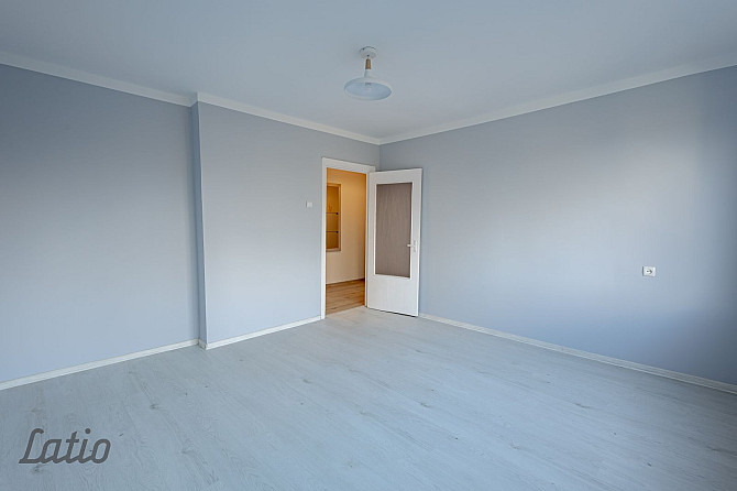 Plašs un gaišs 2-istabu dzīvoklis Ānes centrā, tikai ~6 km attālumā no Jelgavas centra.
Pārdod koptu Елгава и Елгавский край - изображение 2