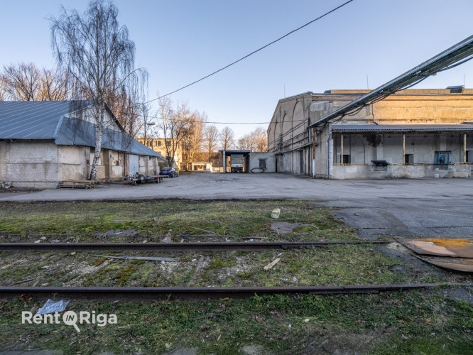 Noliktavas telpas ilgtermiņa nomai  300 m, tuvu Rīgas centram  Piedāvājam funkcionālas Rīga - foto 8