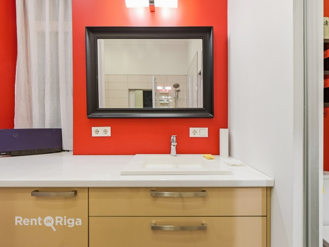 Mājīgs 3-istabu dzīvoklis Rīgas centrā.   Autonoms gāzes katls, lai kontrolētu gāzes Rīga - foto 9