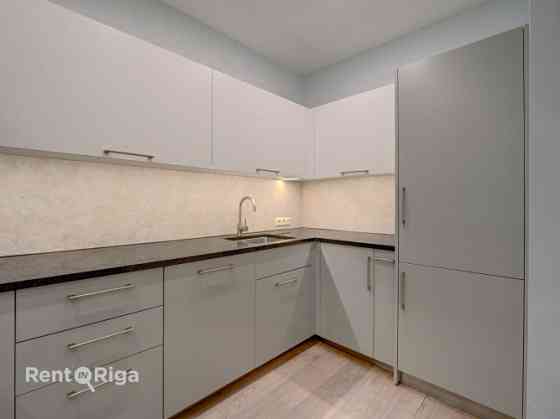 Продаётся квартира в Асари  исключительное расположение у самого моря Jūrmala