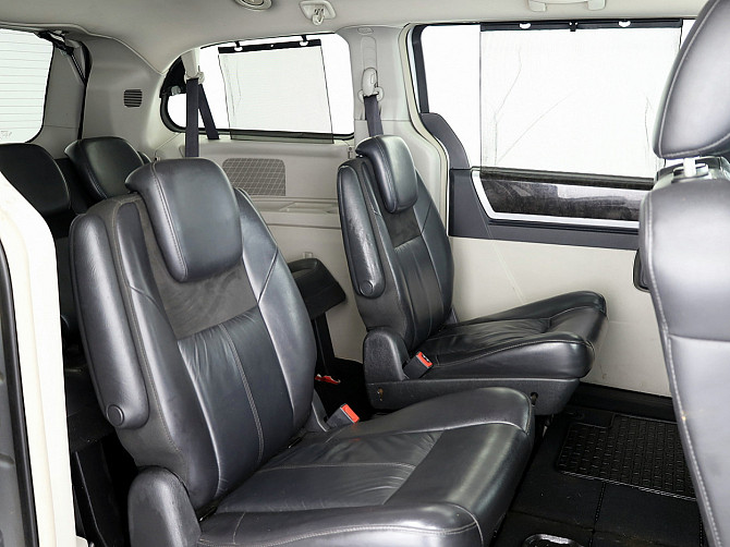 Chrysler Grand Voyager Stow N Go Limited Facelift ATM 2.8 CRD 120kW Tallina - foto 7