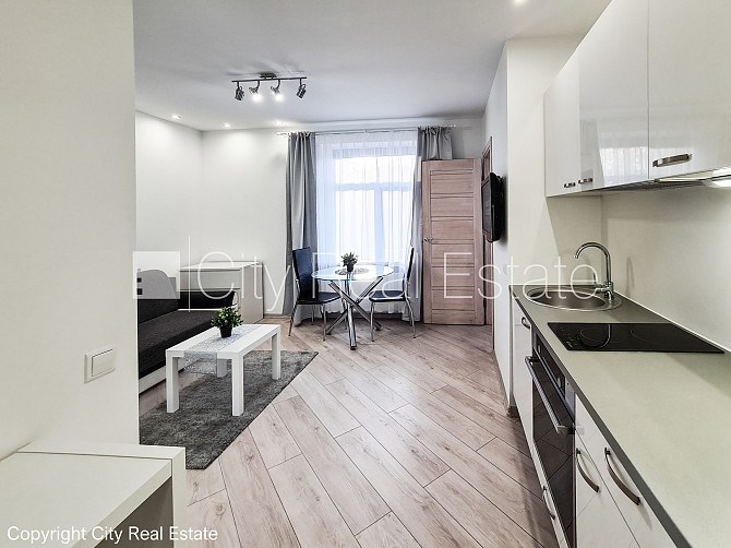 Проект - Миера 86, фасадный дом, реновированный дом, вход с улицы, лестничная клетка Рига - изображение 20