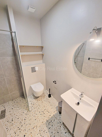 Privātmāja, pagalma māja, renovēta māja, apsargāts pagalms, ieeja no pagalma, logi vērsti uz Rīga - foto 16