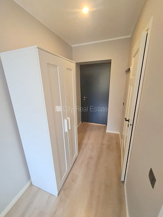 Fasādes māja, renovēta māja, slēgts pagalms, ieeja no ielas un pagalma, kāpņu telpa pēc Rīga - foto 14