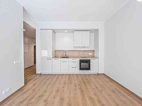 Здание во дворе, реновированный дом, закрытая территория, возможность аренды Рига