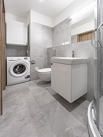 Pagalma ēka, renovēta māja, slēgts pagalms, iespēja nomāt autostāvvietu, ieeja no pagalma, Rīga - foto 16