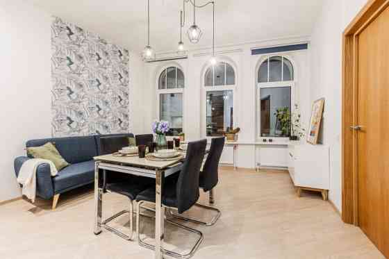 Эксклюзивная квартира доступна для краткосрочной аренды на улице Аудею, 2. В Rīga