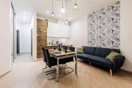 Эксклюзивная квартира доступна для краткосрочной аренды на улице Аудею, 2. В Rīga