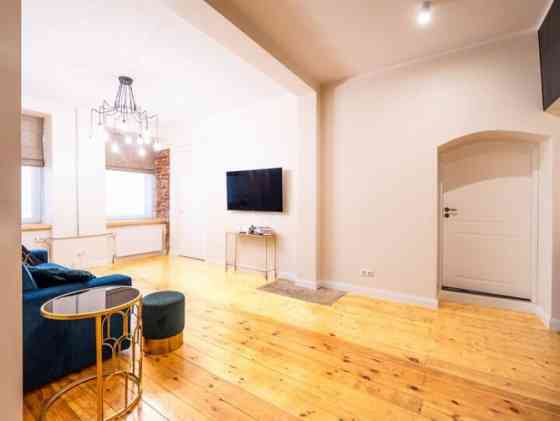 Элегантная, просторная квартира доступна для краткосрочной аренды в Старом Rīga