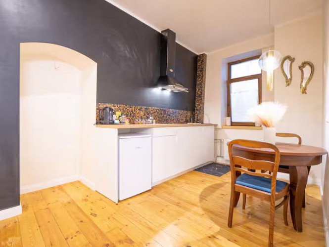 Pieejams elegants, plašs dzīvoklis īstermiņa īrei Vecrīgā, Mazā Monētu ielā. Dzīvoklis Rīga - foto 7