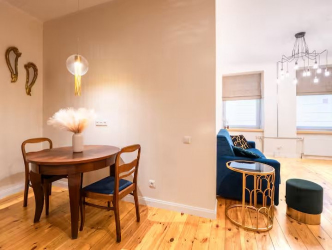 Pieejams elegants, plašs dzīvoklis īstermiņa īrei Vecrīgā, Mazā Monētu ielā. Dzīvoklis Rīga - foto 5