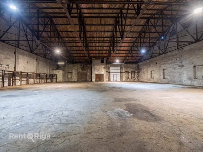 Noliktavas telpas ilgtermiņa nomai  720 m, tuvu Rīgas centram  Piedāvājam plašas un Rīga - foto 3