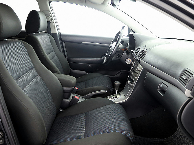 Toyota Avensis Linea Sol Facelift ATM 2.0 108kW Tallina - foto 6