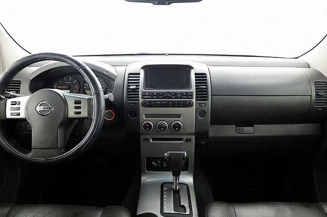 Nissan Navara Doublecab Luxury 4x4 ATM 2.5 dCi 126kW Таллин - изображение 5