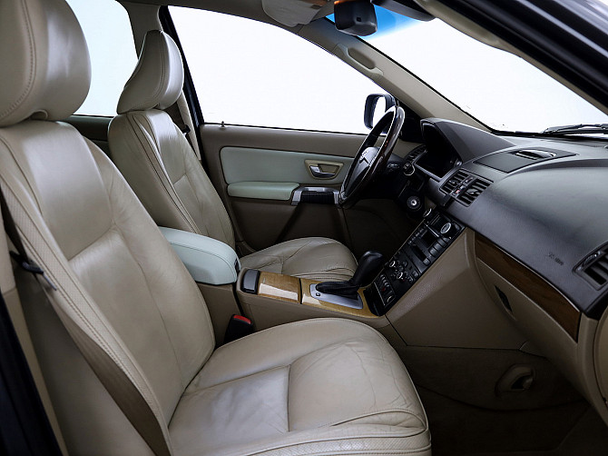 Volvo XC90 R-Design Facelift ATM 2.4 D5 136kW Таллин - изображение 6