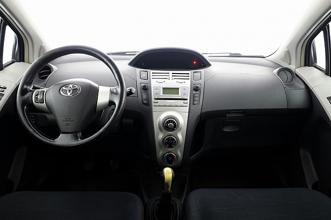 Toyota Yaris Linea Sol A-C 1.3 64kW Tallina - foto 5