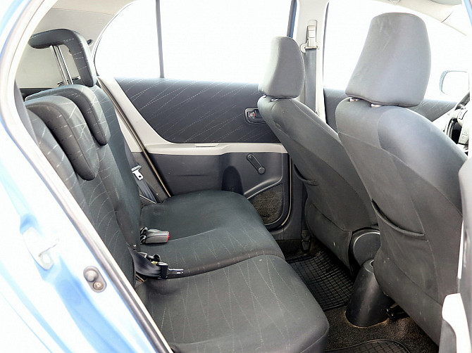 Toyota Yaris Linea Sol A-C 1.3 64kW Tallina - foto 7