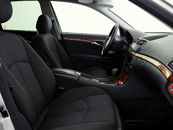 Mercedes-Benz E 220 Elegance ATM 2.1 CDI 110kW Tallina - foto 6