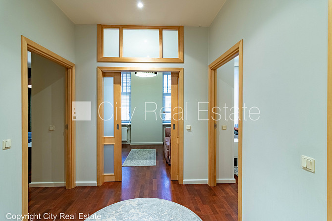 Фасадный дом, реновированный дом, благоустроенный озеленённый двор, закрытый Рига - изображение 5