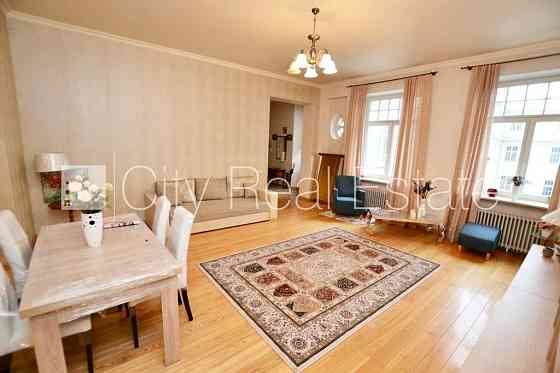 Земля в собственности, частный дом, новостройка, благоустроенная озеленённая Юрмала