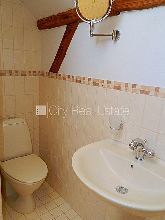 Реновированный дом, место для машины, лифт, балкон, количество спален 2 шт., Рига - изображение 19